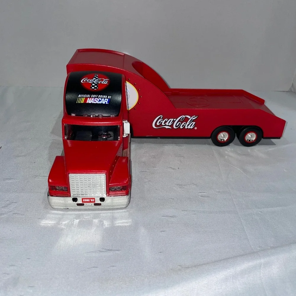 Coca-Cola NASCAR Semi Truck Trailer Santa Claus Red Diecast Hauler COKE 02
